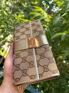 Vintage like new Big Gucci gunmetal GG Supreme Canvas wallet with original box